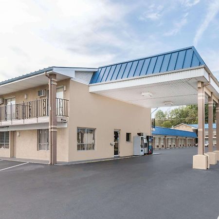 Days Inn Jacksonville Exterior photo