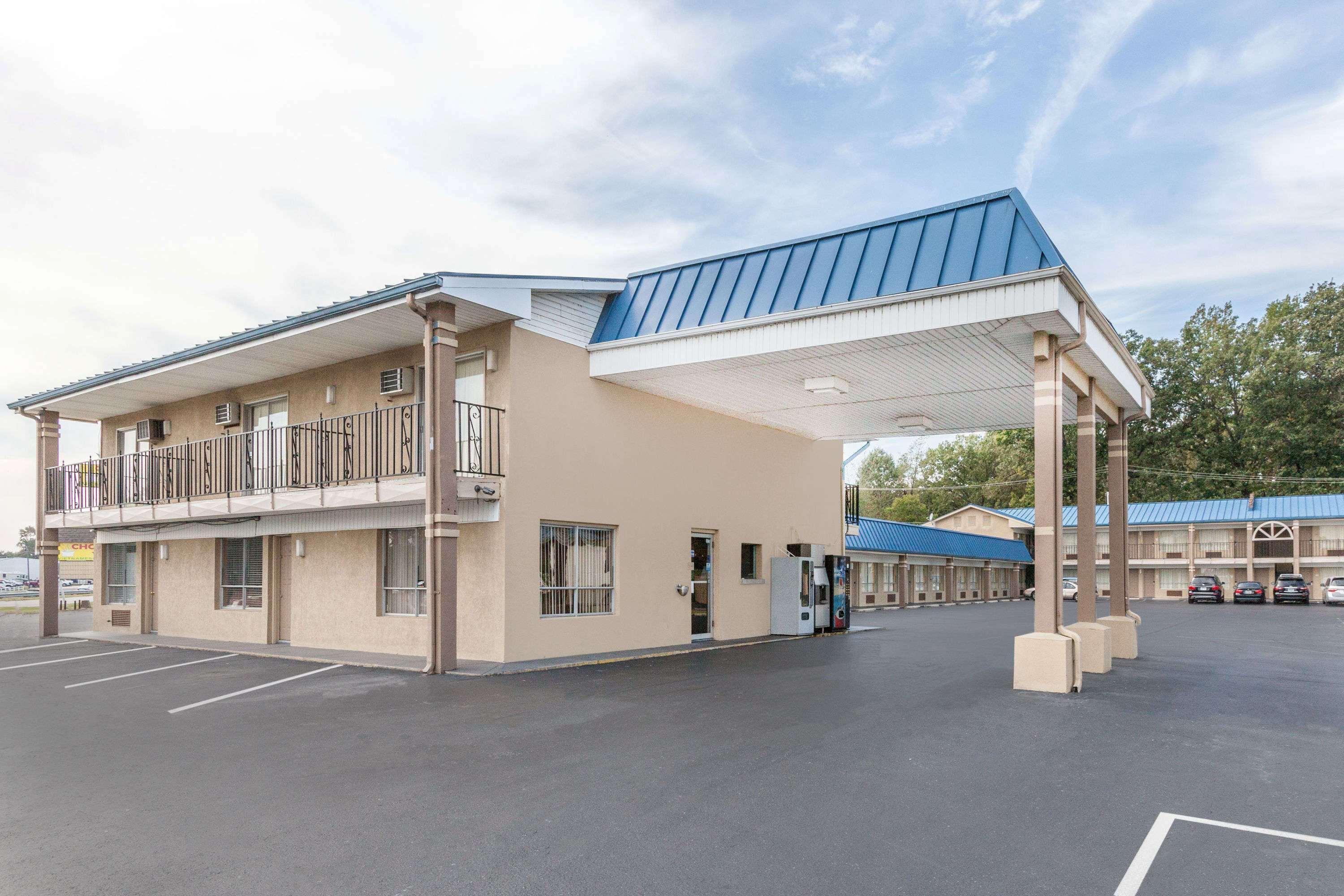 Days Inn Jacksonville Exterior photo